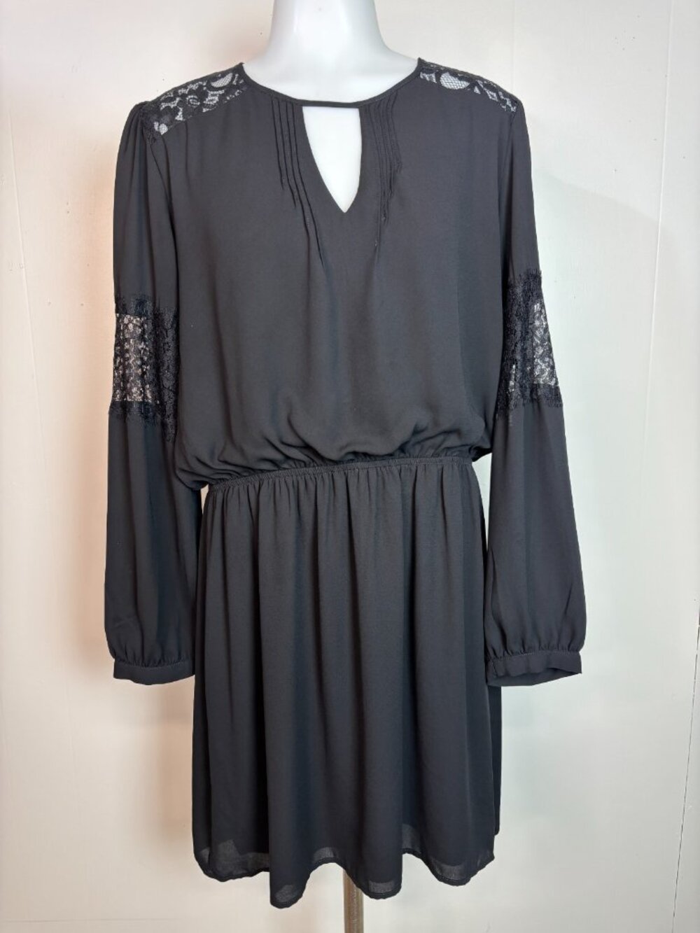 Express Dress Large Black Lace Inset Keyhole Elastic Waist Long Sleeve Cocktail